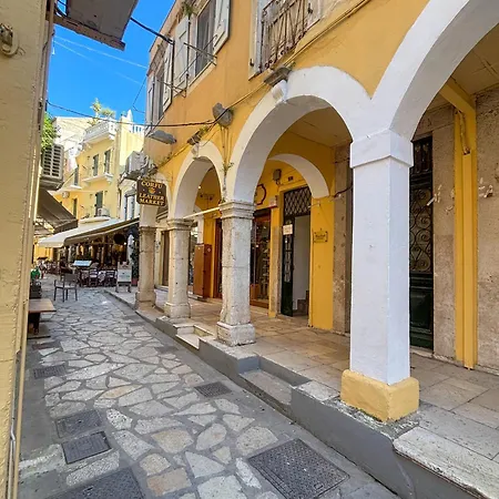 Mary's Bright - Corfu Old Town Apartment *