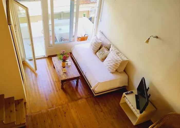 Mary's Bright - Corfu Old Town Apartman