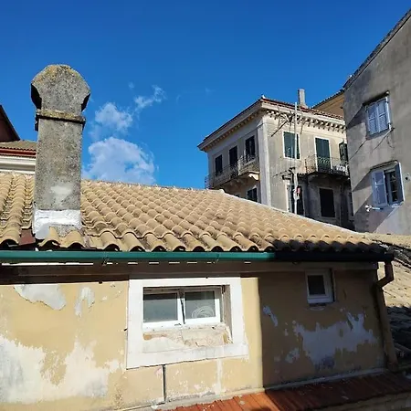 Mary's Bright - Corfu Old Town Apartment